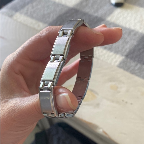 Men’s Silver Jewelry Bracelet with Interlocking Links - Picture 2 of 5